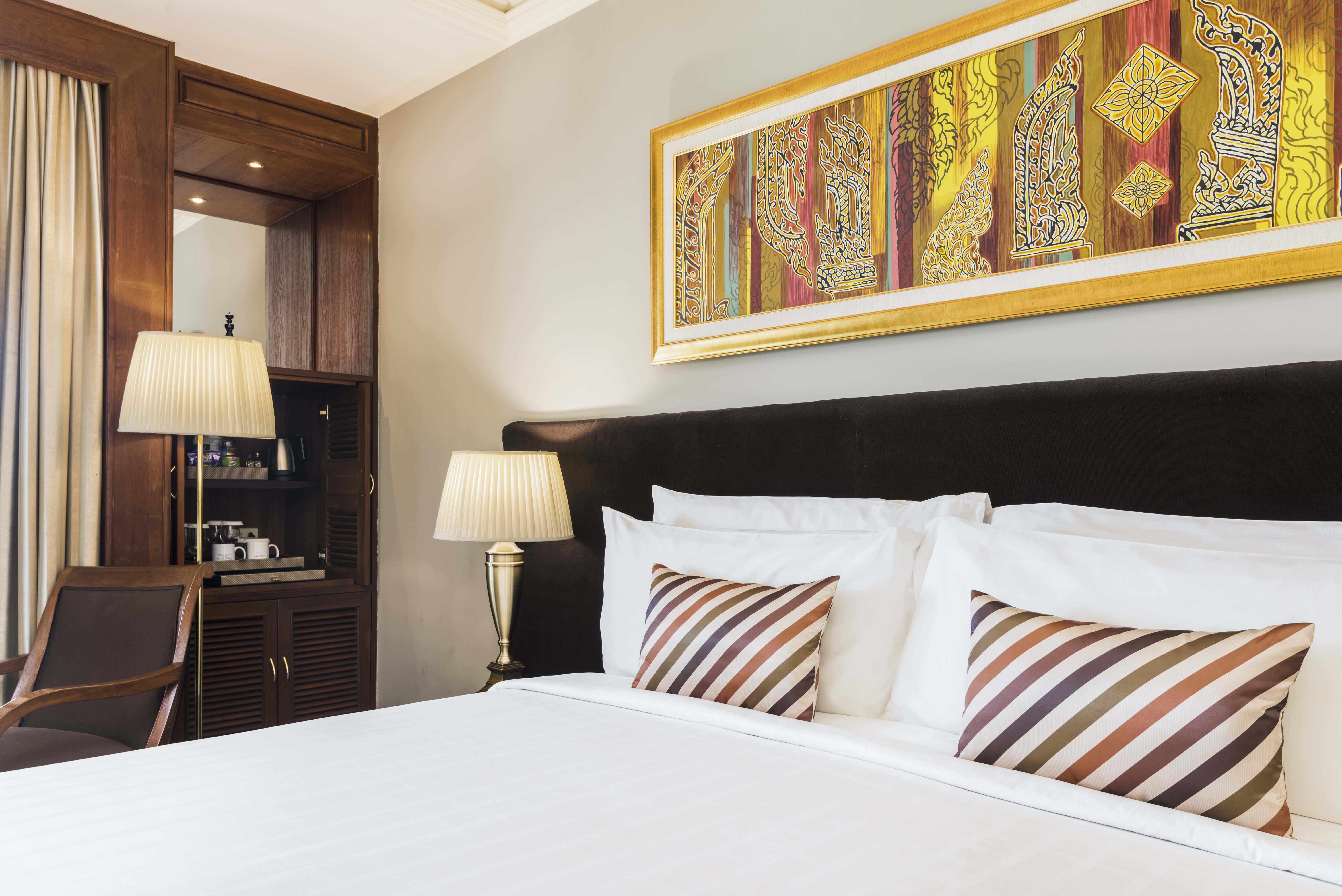 Chatrium Hotel Royal Lake Yangon Bagian luar foto