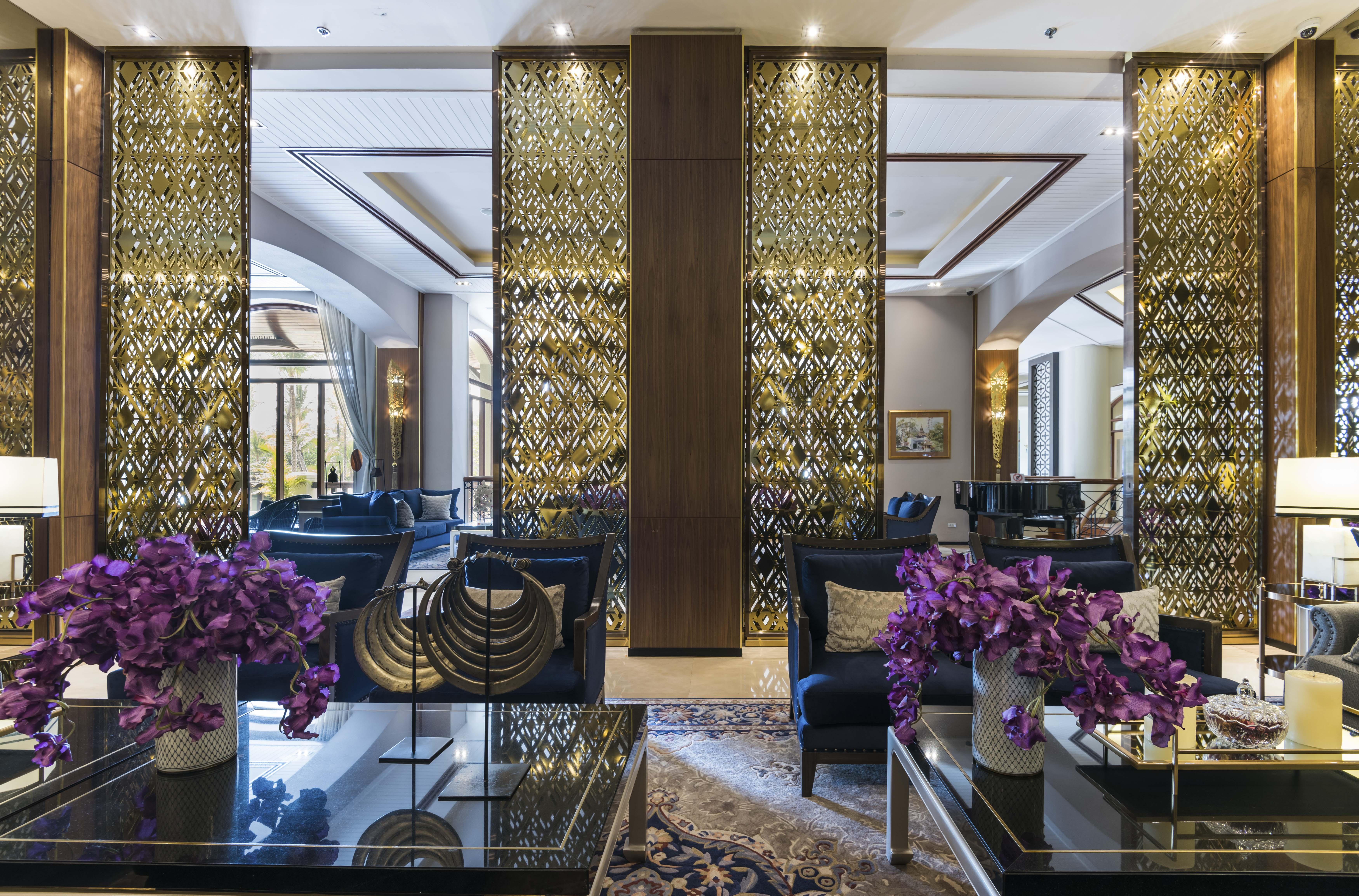 Chatrium Hotel Royal Lake Yangon Bagian luar foto